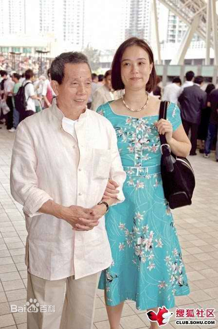 Chuyen tinh sao nu 14 tuoi voi truyen nhan Hoang Phi Hong-Hinh-9