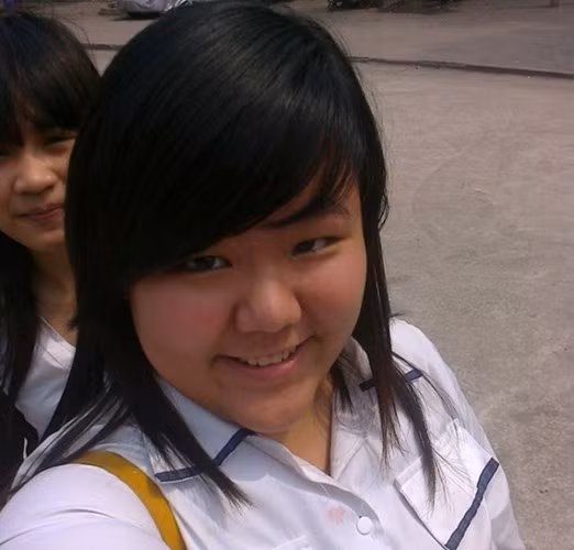 Trước khi "nổi tiếng" vì tố Mạc Hồng Quân quỵt tiền, Lê Minh Châu là một 9X Hà thành được biết đến với câu chuyện giảm cân "thần kỳ". Từ một cô gái nặng gần 100kg, luôn cảm thấy tự ti và sống không vui vẻ, Minh Châu nỗ lực, giảm về còn 53kg chỉ trong vòng 8 tháng.