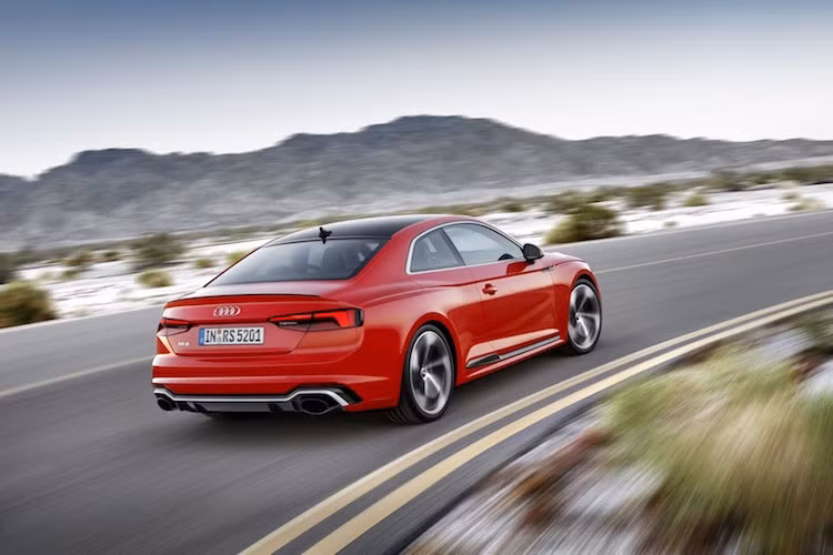 Tại Đức và các thị trường châu Âu khác, Audi RS5 2018 sẽ bắt đầu được bán ra kể từ tháng 6/2017 với giá khởi điểm từ 80.900 USD (tương đương 1,84 tỷ đồng).