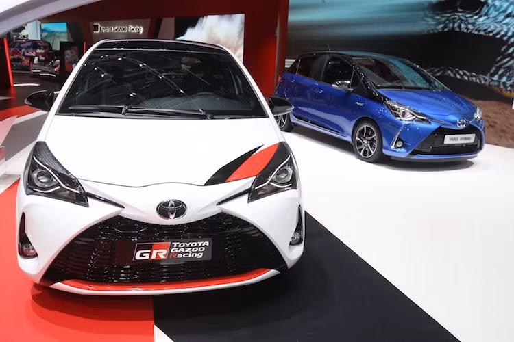 Khi nói về những chiếc hatchback cỡ nhỏ hạng B thể thao, những hãng xe từ châu Âu và Mỹ từ lâu đã "làm trùm" phân khúc với những tên tuổi như Volkswagen Polo GTI, Ford Fiesta ST, Renaultsport Clio... "Tấn công" vào phân khúc này, Toyota đã chính thức ra mắt phiên bản thể thao Toyota Yaris GRMN hoàn toàn mới tại triển lãm Geneva.
