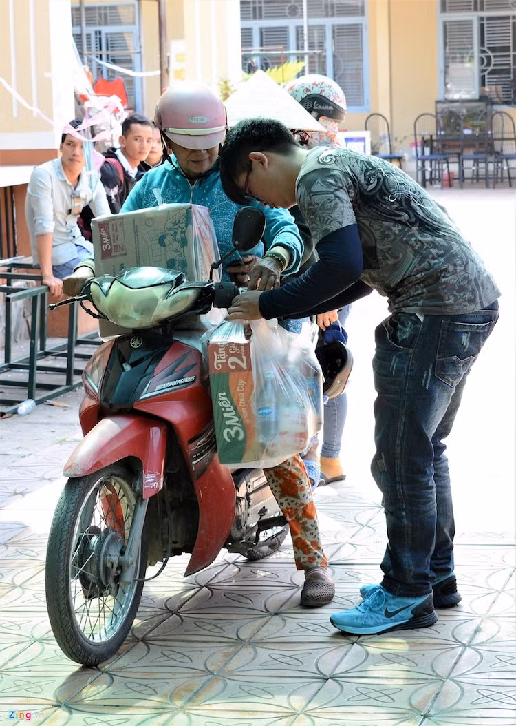 Cần Thơ Motorbike là câu lạc bộ môtô của Cần Thơ quy tụ những thành viên đang sinh sống và làm việc tại đất Tây Đô.