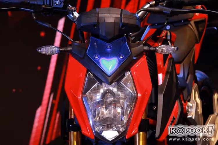 So với vẻ ngoài "nhái" Ducati Monster của phiên bản 125, GPX Demon 150 đã sở hữu kiểu dáng hoàn toàn khác biệt, sắc sảo và cá tính hơn nhiều. Thiết kế mới của xe do GPX tạo ra hiện cũng chưa bị phát hiện "đụng hàng" với bất kỳ mẫu xe nào. Tuy nhiên, nhiều người nghi ngờ rằng cảm hứng cho kiểu dáng trên Demon 150 nhiều khả năng được lấy từ KTM Super Duke 1290R.