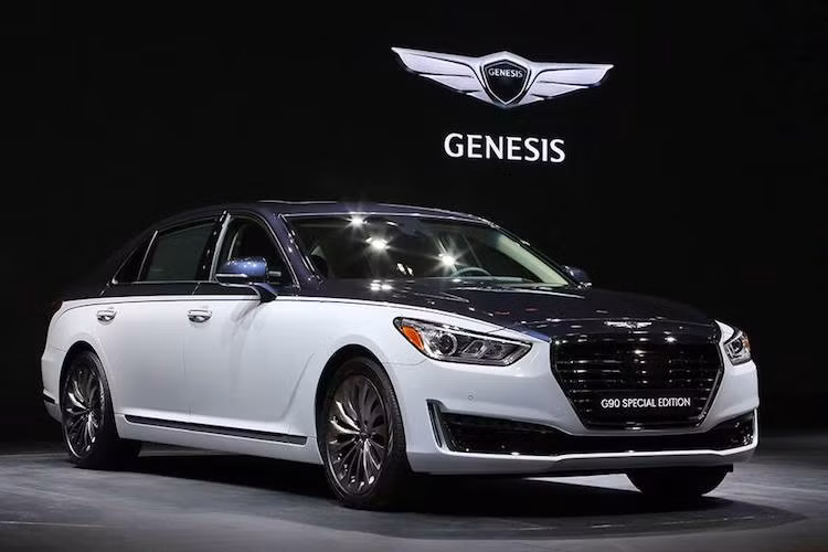 Giá bán Genesis G90 Special Edition chưa được tiết lộ. Cuối cùng, hiện cũng chưa rõ mẫu xe sang đặc biệt này sẽ được phân phối ở các thị trường khác hay chỉ dành riêng cho "nội địa" Hàn Quốc.