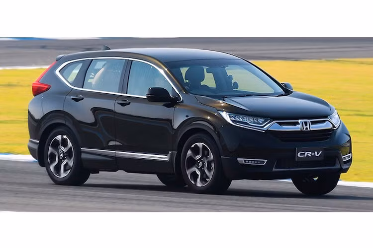 Xe sẽ được bán tại Thái Lan với 4 phiên bản là 2.4 E 2WD, 1.6 Turbo E 2WD, 2.4 EL 4WD and 1.6 Turbo EL 4WD. Giá bán chi tiết cho từng phiên bản sẽ được tiết lộ vào ngày 24/3/2017 tới. Nếu như có thể về Việt Nam sớm trong năm nay, nhiều khả năng phiên bản CR-V tại Việt Nam sẽ được nhập khẩu nguyên chiếc từ Thái Lan như Civic.