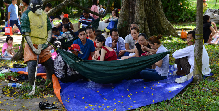 Phụ huynh mắc võng...