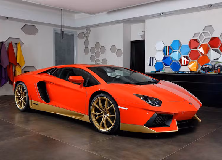 Sau khi mở đợt triệu hồi siêu xe Aventador tại Mỹ, Lamborghini sẽ tiếp tục triệu hồi các phiên bản Aventador trên toàn Thế giới để đảm bảo rằng 5900 chiếc xe từng được hãng bán ra không trở thành những "ngọn đuốc di động" trên đường.