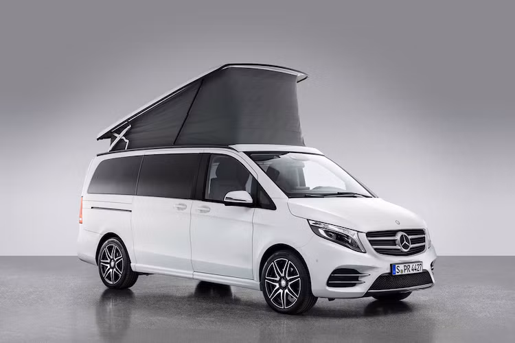 Được sản xuất bởi hãng Westfalia và làm từ vải bạt chống nước, phần mui này có khả năng mở lật ra để tăng chiều cao không gian trong cabin, khiến cho mọi người trong xe có thể đứng thẳng. Khi cần thiết, bộ mui này tạo thành một chiếc giường ngủ với kích thước 2,05 x 1,13 mét.