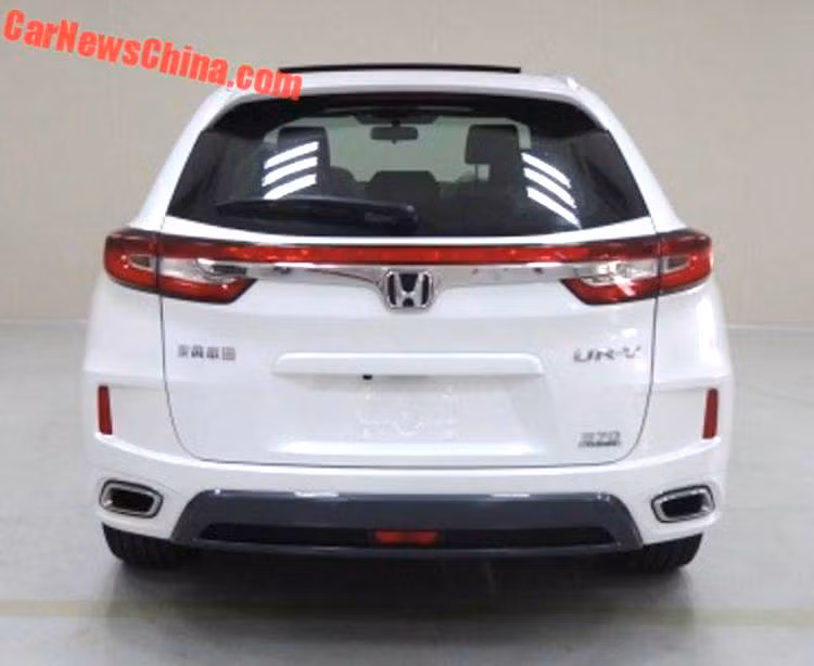 Honda UR-V nhiều khả năng sẽ bắt đầu được bán chính thức tại thị trường Trung Quốc vào nửa sau của năm nay và cạnh tranh với các đối thủ như Nissan Murano, Toyota Highlander, Mazda CX-9 hay Ford Edge. Xe sẽ được ra mắt chính thức vào tháng 3 tới.