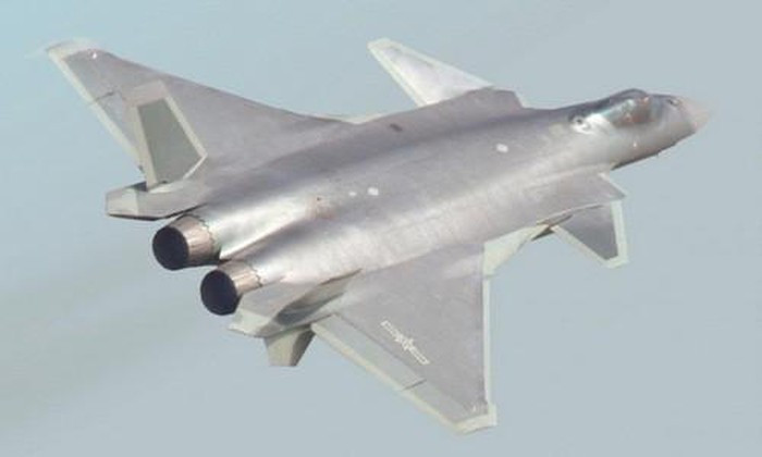 Tuy nhiên như một động thái nhằm tránh leo thang căng thẳng, phi đội Rafale nói trên hiện vẫn được không quân Ấn Độ bố trí cách xa đường biên giới ở khu vực tranh chấp Ladakh.