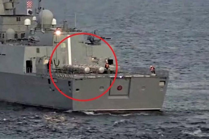 "Tuy nhiên, việc tàu mặt nước áp sát tàu sân bay địch ở khoảng cách 600 km để phóng tên lửa siêu thanh là một vấn đề khá nan giải, thậm chí hoàn toàn bất khả thi”.