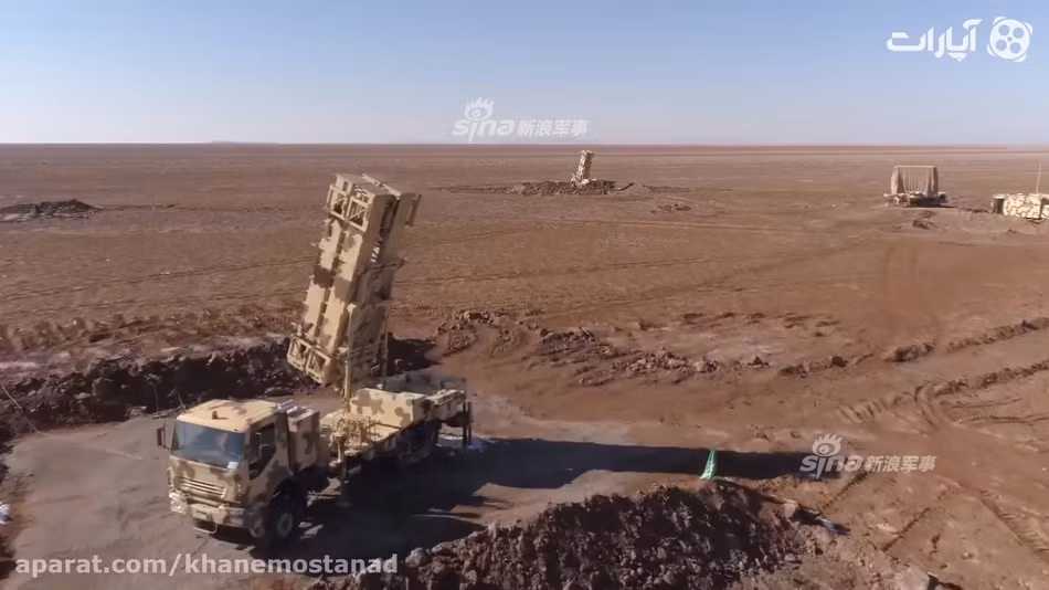 Trong một cuộc tập trận mới đây, Quân đội Iran đã tiến hành nhiều cuộc bắn thử nghiệm các hệ thống tên lửa phòng không thế hệ mới. Đáng chú ý, trong đó có hai mẫu tên lửa trông rất giống các tổ hợp Patriot PAC-2 và Buk rất nổi tiếng của Mỹ-Nga. Nguồn ảnh: aparat