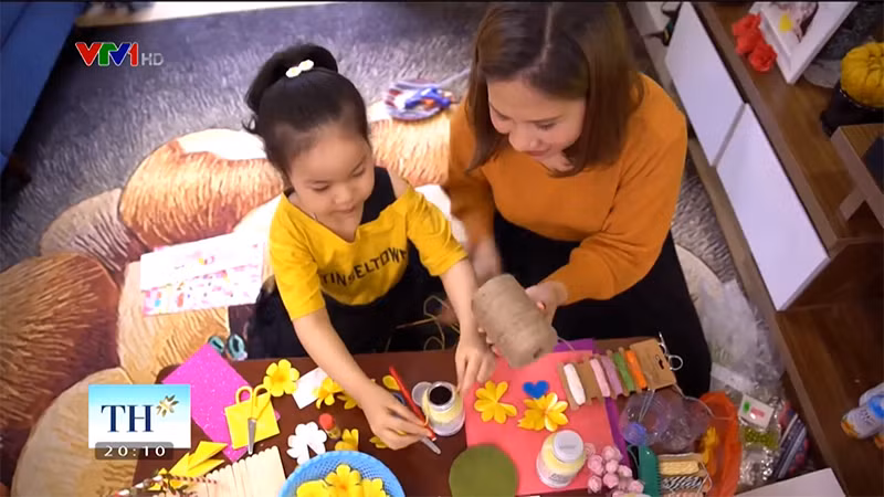 Me giu lai do vut di, cung con gai lam nhung do vat xinh yeu-Hinh-4