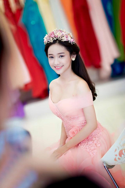 Soc nang nhan sac “the tham” cua “tinh dich” Midu