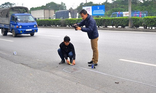 Canh sat xu ly the nao khi lai xe bo chay?