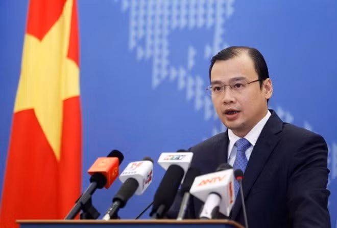 Bac thong tin Viet Nam “chuyen vu khi vao Nam”