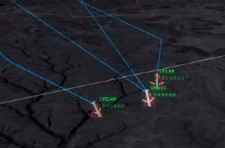 Loại tên lửa này sử dụng hệ thống liên kết đồng bộ dữ liệu cho phép phi công có thể kiểm soát hoàn toàn tên lửa trong suốt thời gian phóng đi cho tới khi tìm diệt mục tiêu.