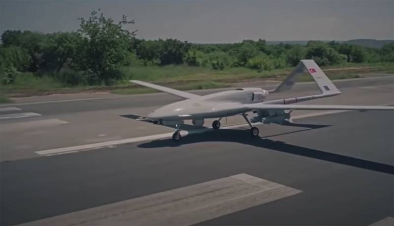 Nếu tính thêm cả việc nhiều đối tác đang xem xét lại việc mua vũ khí Nga bao gồm xe tăng, hệ thống phòng không và tổ hợp tác chiến điện tử chống UAV thì thiệt hại mà tên lửa MAM-L gây ra còn lên tới nhiều tỷ USD.