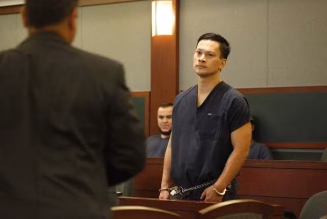 Bac si goc Viet hiep dam 11 nu benh nhan