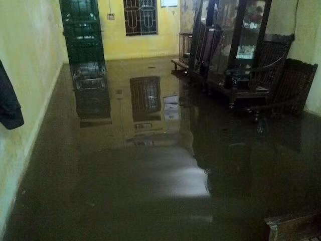 Bên trong nhà của một người dân tại Hoàng Mai, Hà Nội. Ảnh: Otofun.