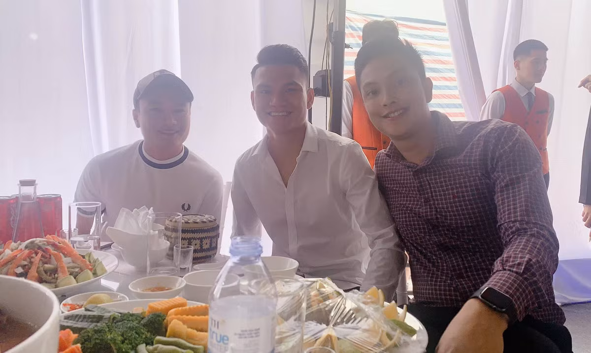 Đám cưới của Công Phượng và Viên Minh chắc chắn không thể thiếu dàn khách mời là những gương mặt quen thuộc của làng bóng đá Việt Nam.