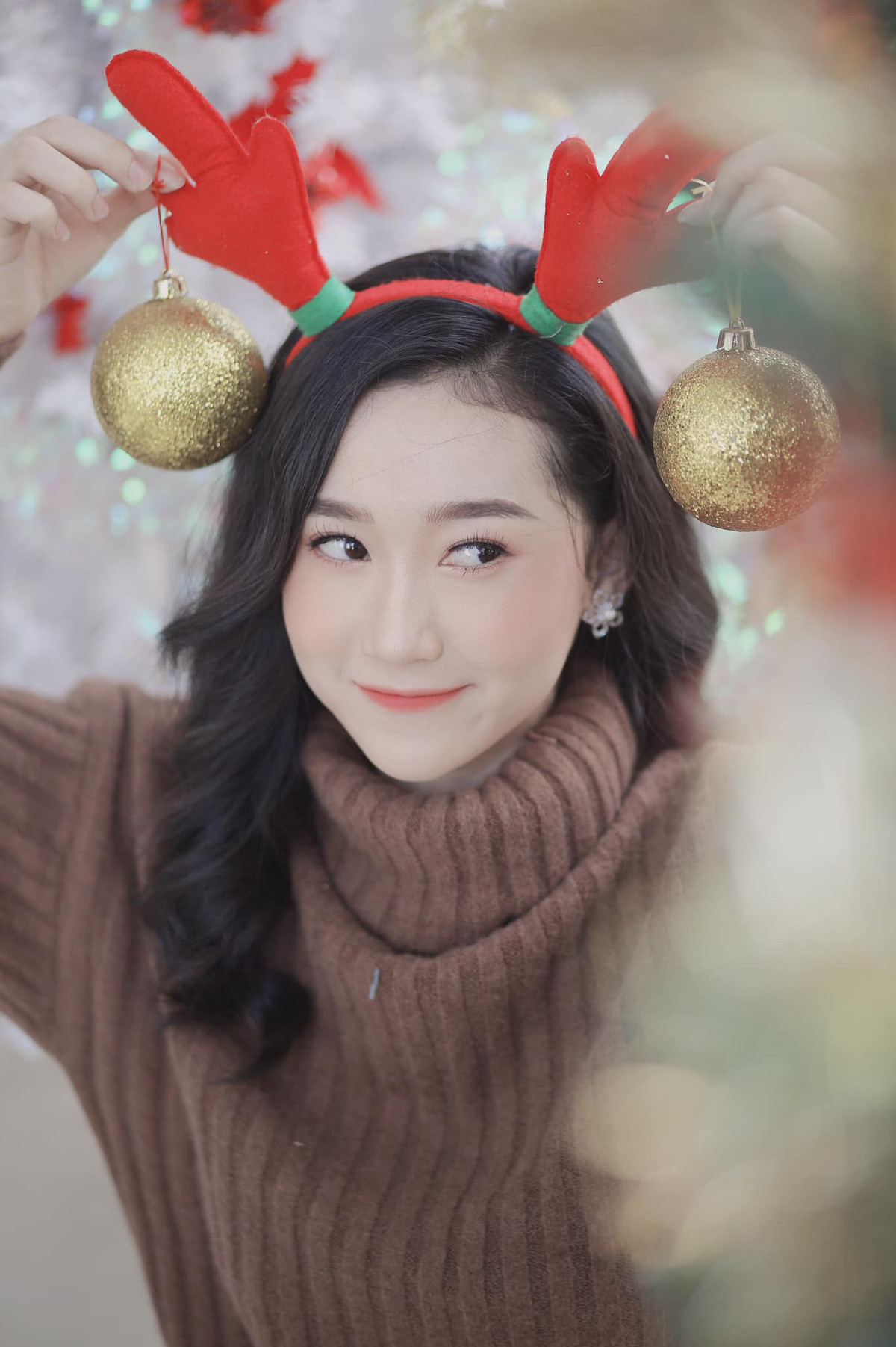 Hiện tại nữ giám đốc 21 tuổi này vẫn đang gây tranh cãi sau sự xuất hiện của mình trong show hẹn hò. Ảnh: Facebook nhân vật