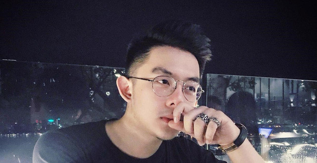 Vừa qua vào ngày 23/11, CEO Người ấy là ai Đông Khuê đã bị tung clip nhạy cảm, chỉ sau ít giờ người theo dõi phát hiện ra tài khoản đã không truy cập được nữa. Nhiều người cho rằng có lẽ Tống Đông Khuê chủ động khoá Facebook để tránh mọi ồn ào.