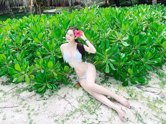 Tường Vi cũng là thí sinh khiến cho dàn huấn luyện viên xôn xao vì muốn giành bằng được nhan sắc này về đội của mình.