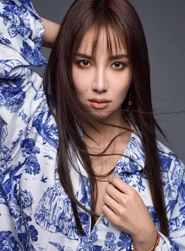 Thay vì sống cuộc đời của tiểu thư nhà giàu, cô sáng lập thương hiệu spa và thời trang riêng, lao vào kinh doanh khẳng định bản thân.