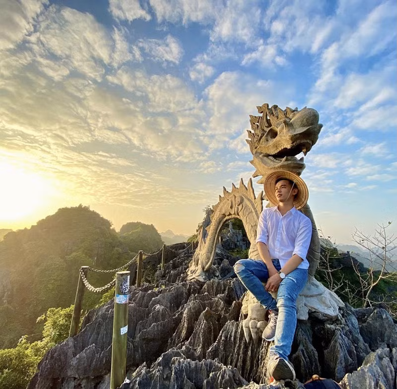 Hội tụ tất cả tinh hoa của thiên nhiên, Hang Múa thích hợp với những người yêu thiên nhiên, thích khám phá và muốn tìm về chốn bình yên.