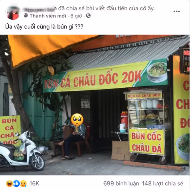 Không chỉ chứng kiến những pha ghi sai chính tả hay "Việt hoá" tên hàng, nhiều chủ hàng còn có cách sáng tạo biển quảng cáo một cách khó hiểu.