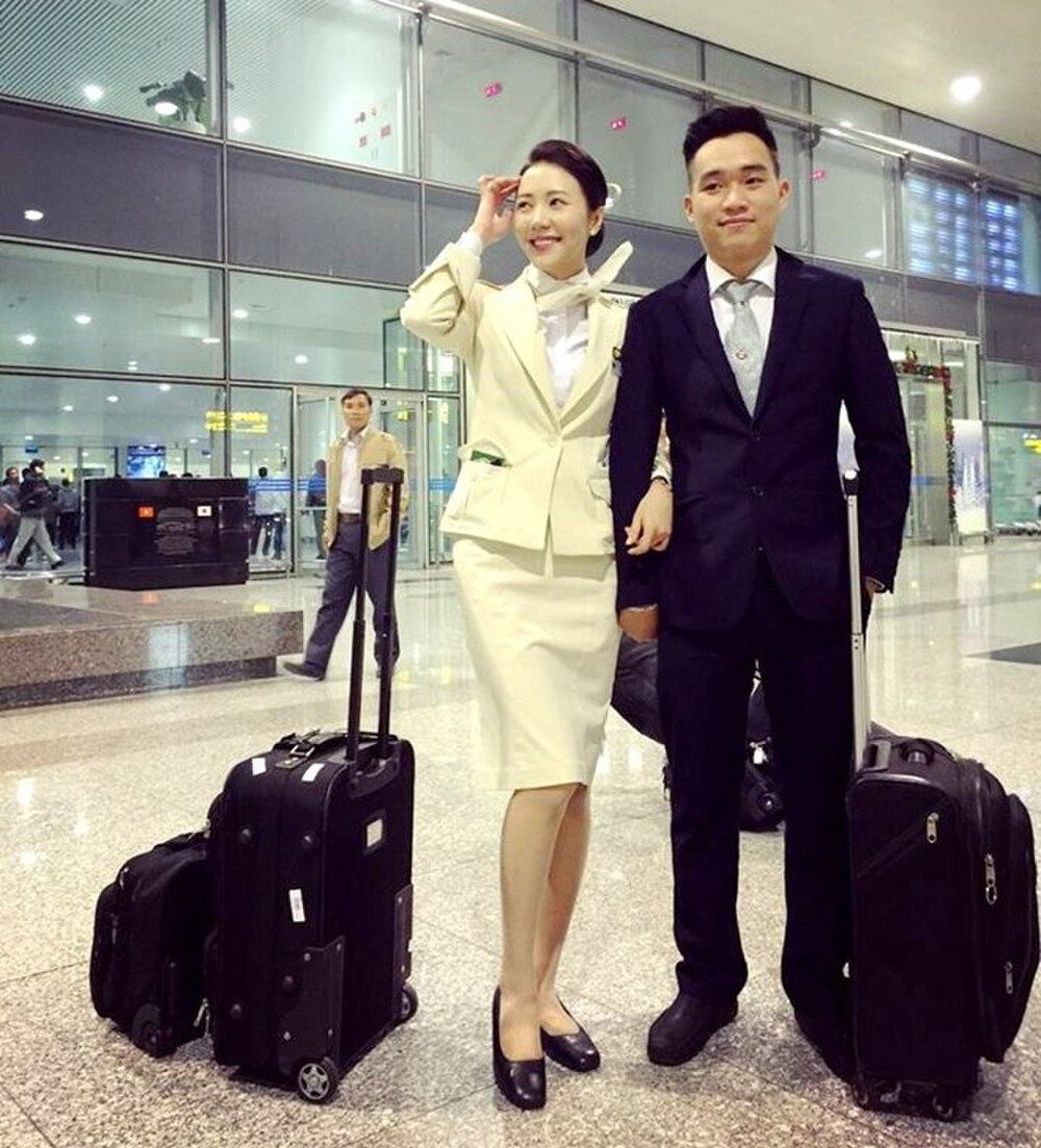 Thông tin Vũ Ngọc Châm làm đám hỏi ắt hẳn sẽ khiến nhiều người tò mò về nửa kia của cô nàng. Thế nhưng diện mạo về bạn trai giám đốc của Vũ Ngọc Châm vẫn là một ẩn số.