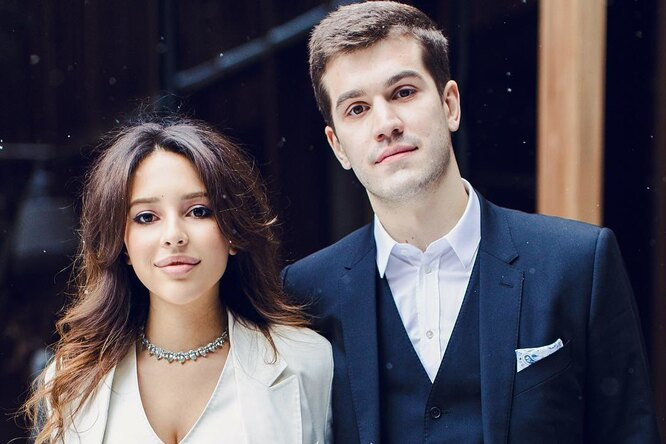 Hiện tại, Diana Manasir đã kết hôn, chồng cô là doanh nhân Rostislav Bagirov.