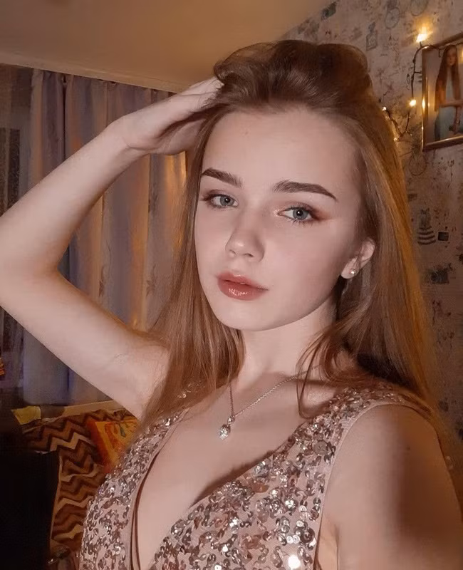 Ngoại hình của nàng mẫu xinh nhất thế giới này không thay đổi quá lớn, vẫn giữ được nét đẹp trong sáng, cuốn hút như xưa, thậm chí còn được đánh giá đẹp hơn rất nhiều so với thời còn nhỏ.