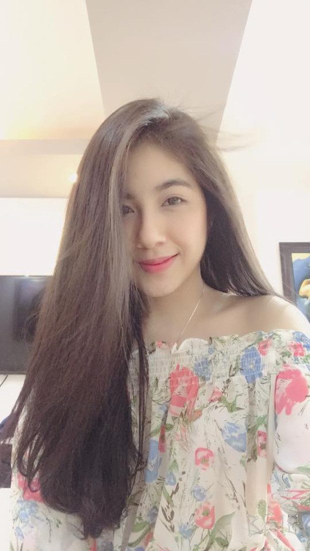 Không chỉ sở hữu ngoại hình xinh đẹp, sắc sảo và vóc dáng quyến rũ, Trân Mèo còn có tính cách cực "lầy lội".