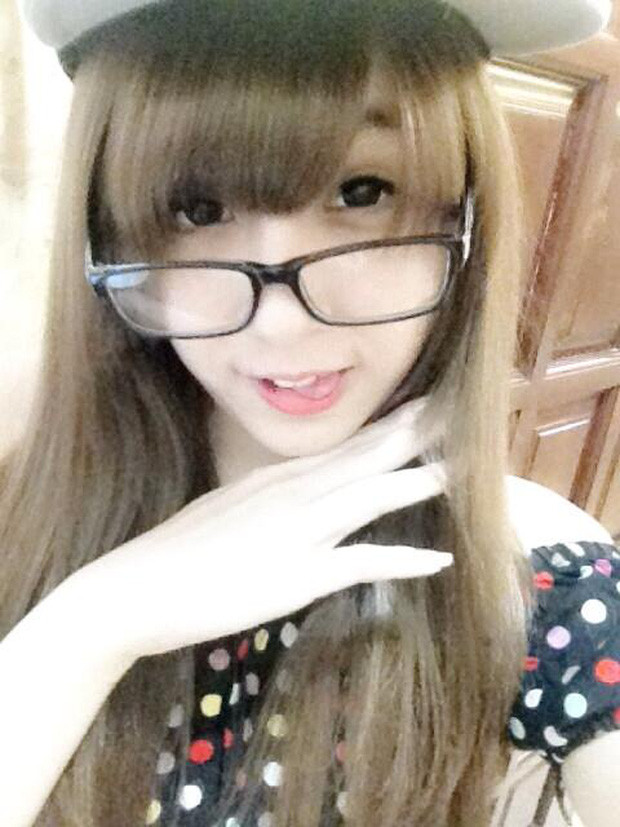 Dù là trước kia hay bây giờ thì gái xinh này vẫn gây ấn tượng bởi gương mặt xinh đẹp.