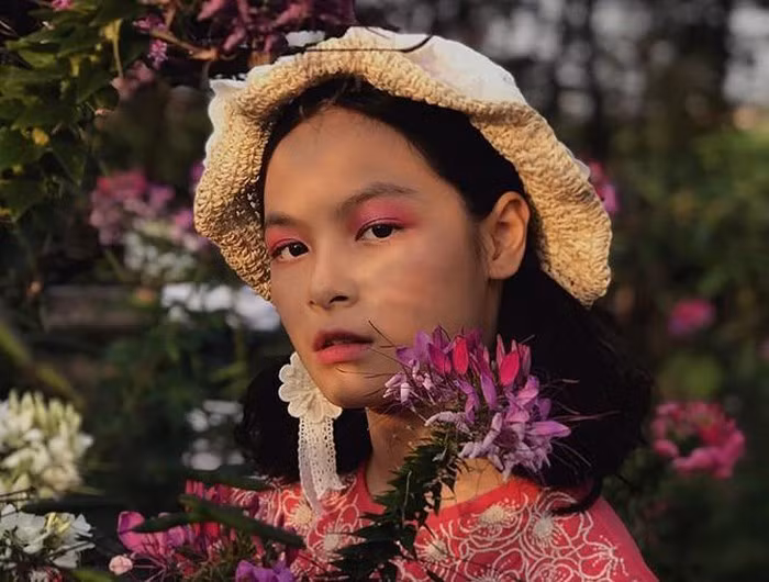 Một thời gian sau đó, người hâm mộ không khỏi ngạc nhiên với ngoại hình lớn phổng phao của Bảo Anh. Cô gái bé nhỏ ngày nào giờ đã trở thành thiếu nữ xinh đẹp và được nhận xét có màn dậy thì vô cùng thành công. Ảnh: Mai An