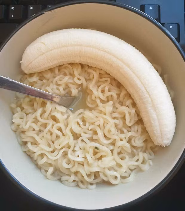 Mỗi người có những sở thích ăn uống khác nhau, có thể với bạn thì sẽ là kỳ lạ, nhưng đối với nhiều người thì đó lại là món ăn siêu phẩm.