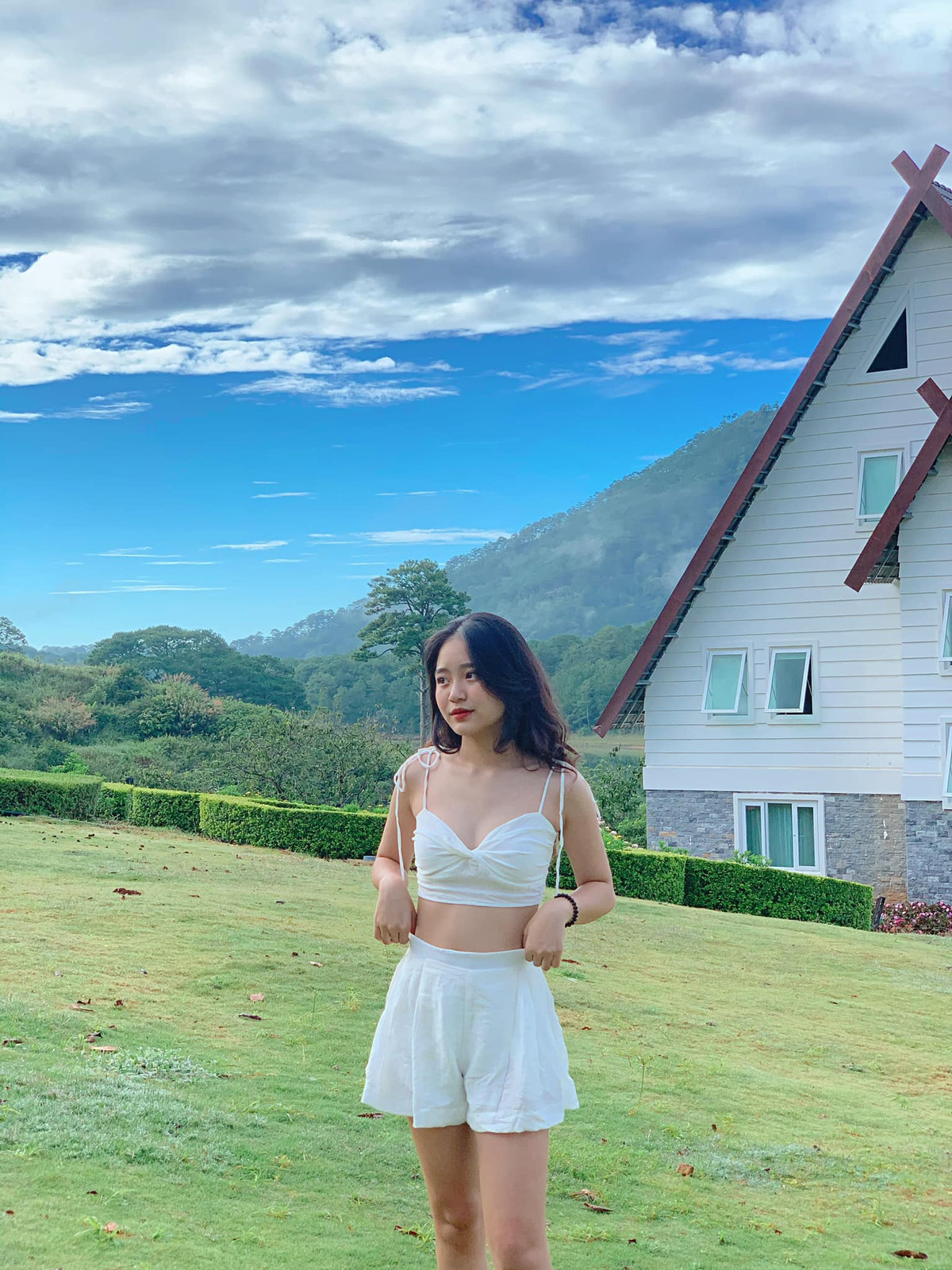 Cô nàng 14 tuổi cũng cho biết chưa có ý định dấn thân vào showbiz.