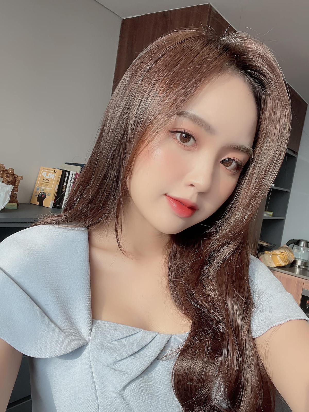 Trang cá nhân của Phương Anh hiện đang có hơn 100 ngàn người theo dõi và hơn 186.000 lượt theo dõi Instagram. Mỗi bài đăng của Phương Anh đều nhận được lượt tương tác rất tốt.