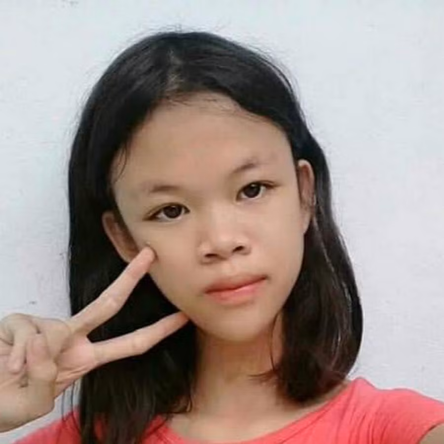 Thanh Nga Bento đã từng là '' hiện tượng mạng'' được chú ý từ năm 2017 với clip "Review bánh Nhật và mực Bento". Chính cách nhấn nhá và dùng từ ngữ như một reviewer chuyên nghiệp của cô nàng khiến ai nấy không thể nhịn cười.