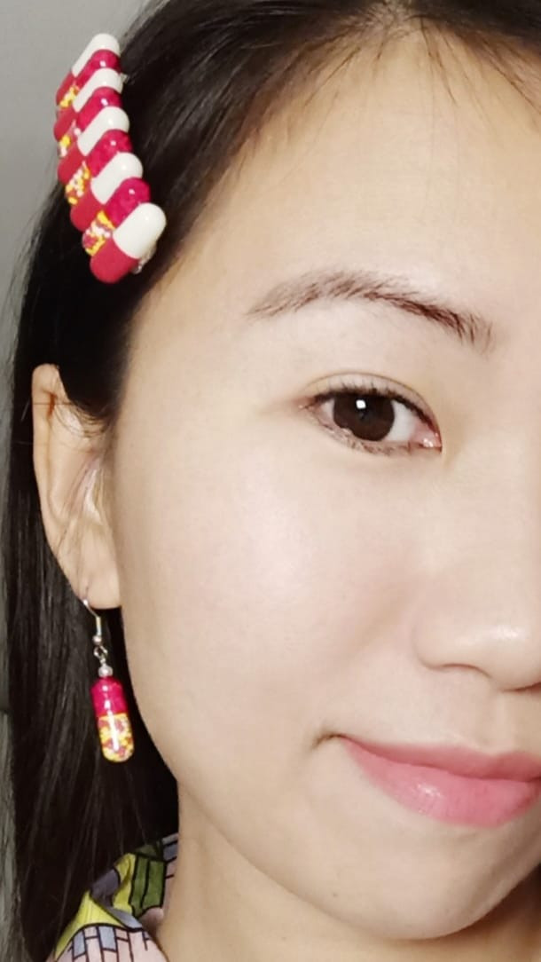 Nhiều cô gái đã không ngần ngại trưng diện nó lên mái tóc.