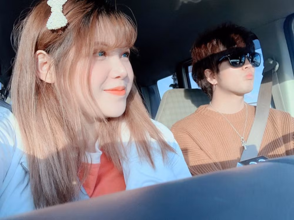 Mới đây, cô nàng đã gây chú ý khi đăng tải dòng trạng thái than phiền trên trang cá nhân về việc bị nói là ăn chơi, hư hỏng.