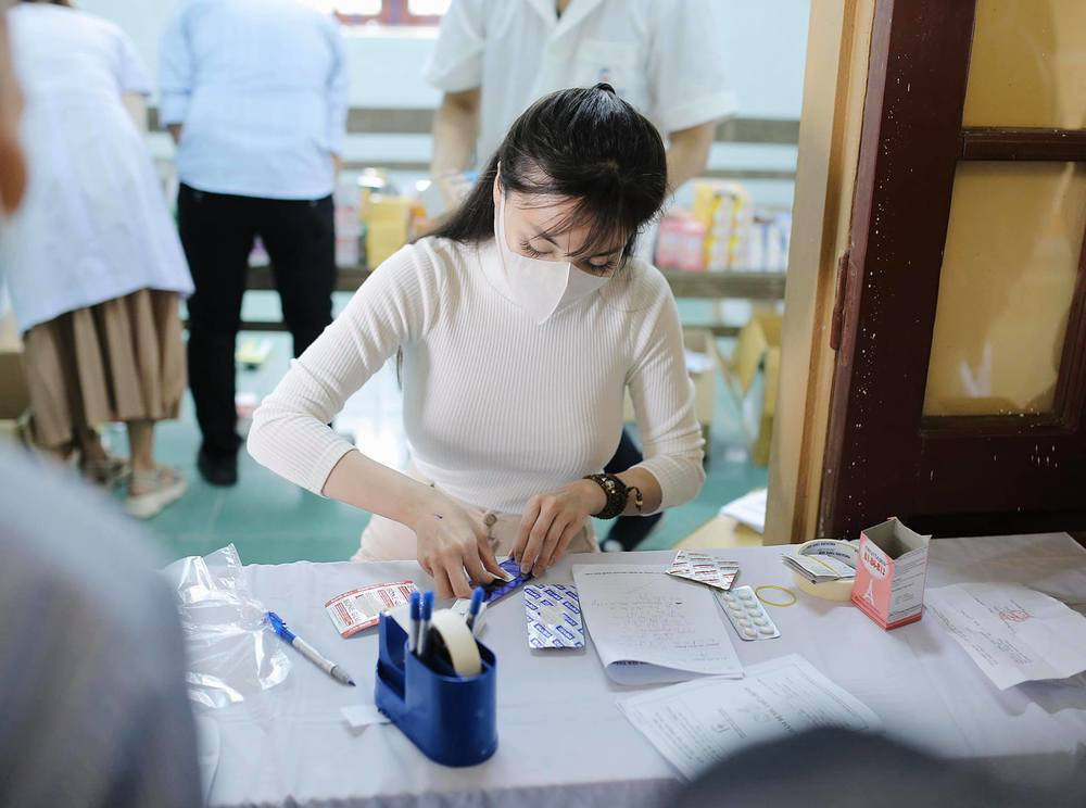 Trên trang cá nhân, Âu Hà My cũng xóa bỏ toàn bộ những thông tin, hình ảnh liên quan tới Trọng Hưng.