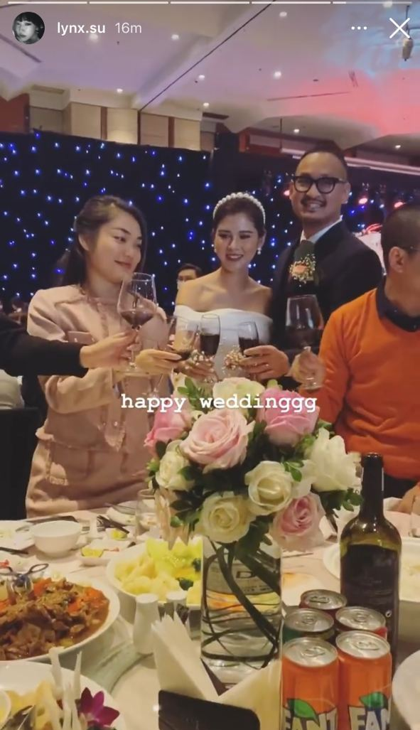 Nhờ độ nổi tiếng của cô dâu và gia thế của chú rể mà hôn lễ này trở thành sự kiện được chú ý nhất thời điểm hiện tại. Đáng chú ý nhất vẫn là dàn khách mời toàn những cái tên đình đám của giới showbiz đến tham dự.