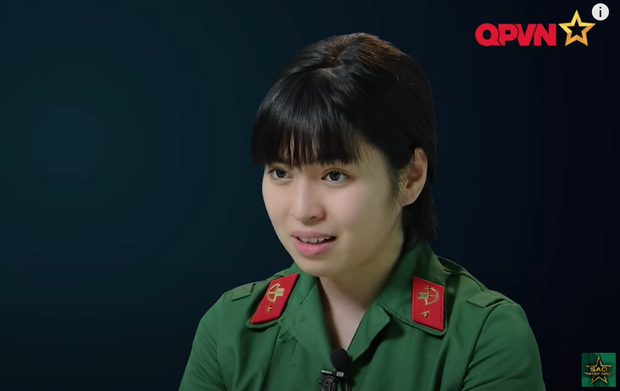 Dưới ống kính máy quay, việc nhan sắc các nàng hot girl bị "dìm" khác biệt so với hình ảnh thật ngoài đời cũng là chuyện dễ hiểu. Ảnh : Cắt từ clip