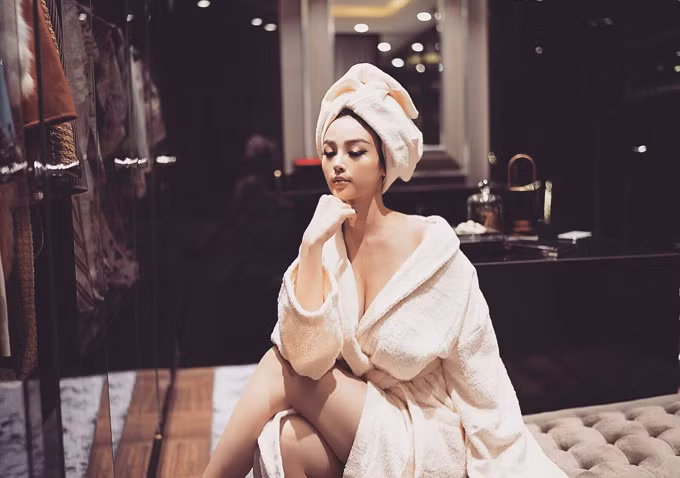 Từ ngày lấy chồng, Huyền Baby "đổi đời", sống một cuộc sống giàu có, xa hoa khiến nhiều người ngưỡng mộ.