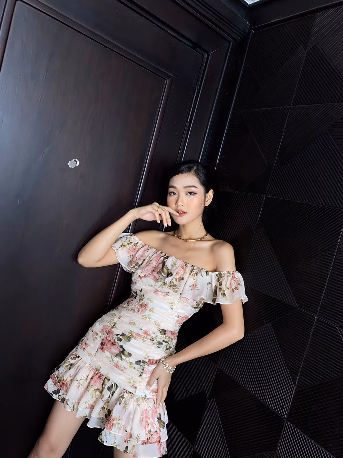 Vẻ ngoài xinh đẹp, cùng sự thân thiện dễ gần nên ở trường Trà là cái tên được khá nhiều bạn bè yêu quý.