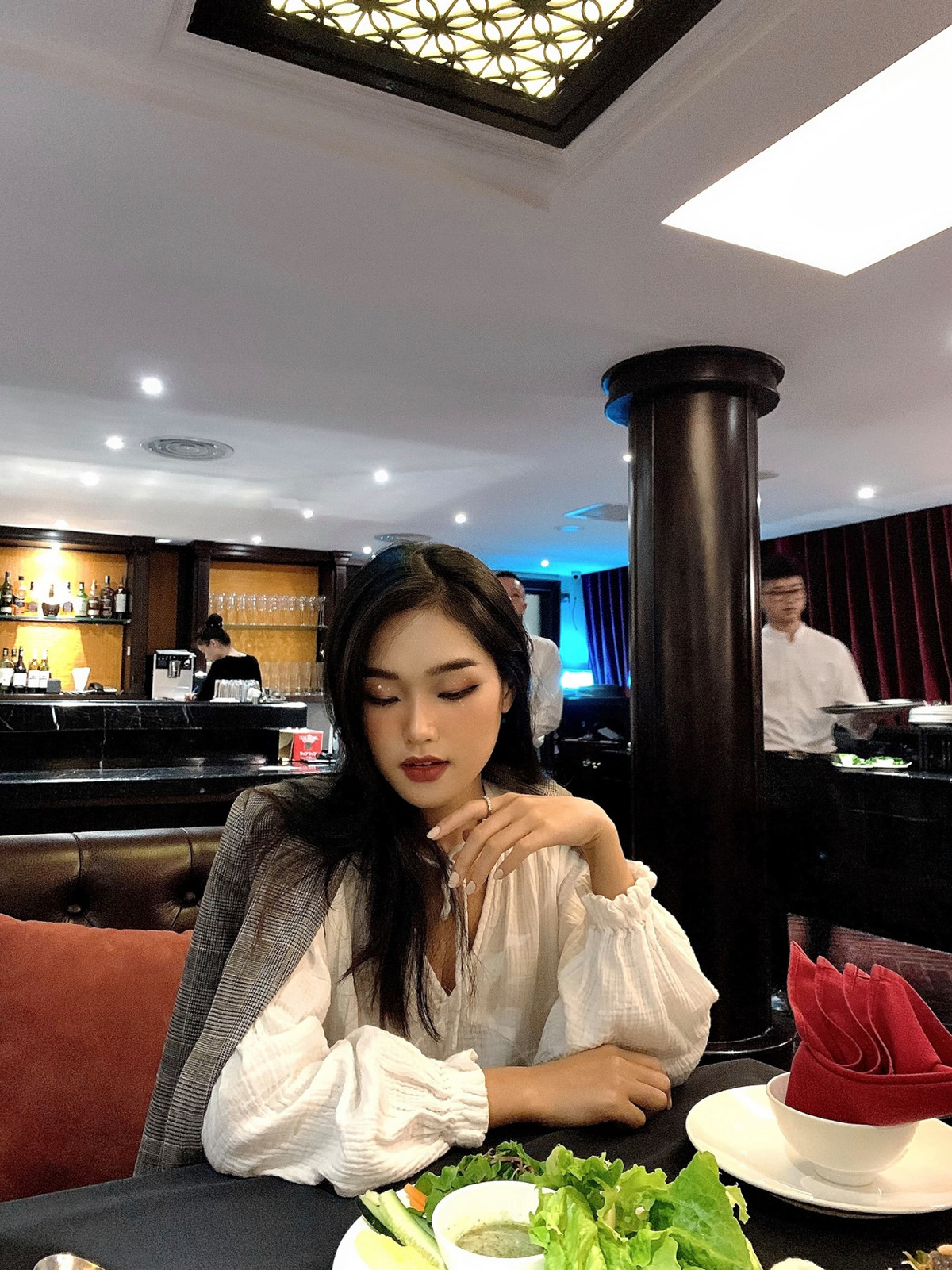 Trà muốn thoát khỏi giới hạn của bản thân và thay đổi với phong cách táo bạo, gợi cảm hơn.