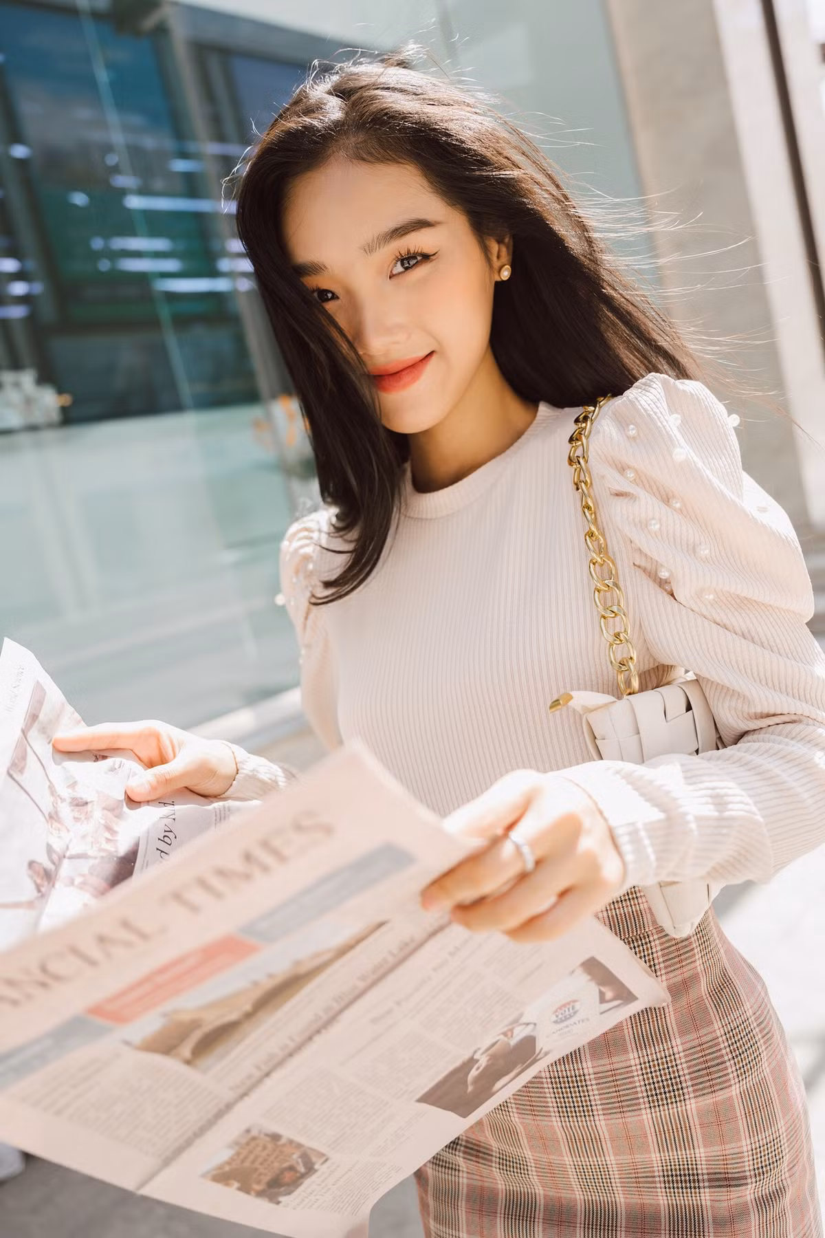 Thân hình của Trà là một lợi thế để cô làm công việc mẫu ảnh, được biết số đo ba vòng của Trà là 82-60-86.