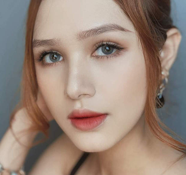 Ngày 14/11 vừa qua, đám cưới "streamer giàu nhất Việt Nam" Xemesis và bạn gái kém 13 tuổi Xoài Non diễn ra trong sự trầm trồ của nhiều người.